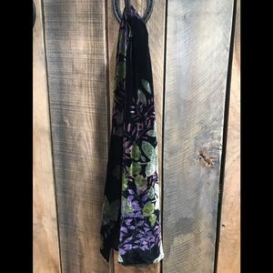 Colorful velvet scarf